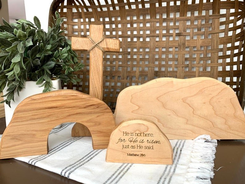 Empty Tomb / Easter Nativity