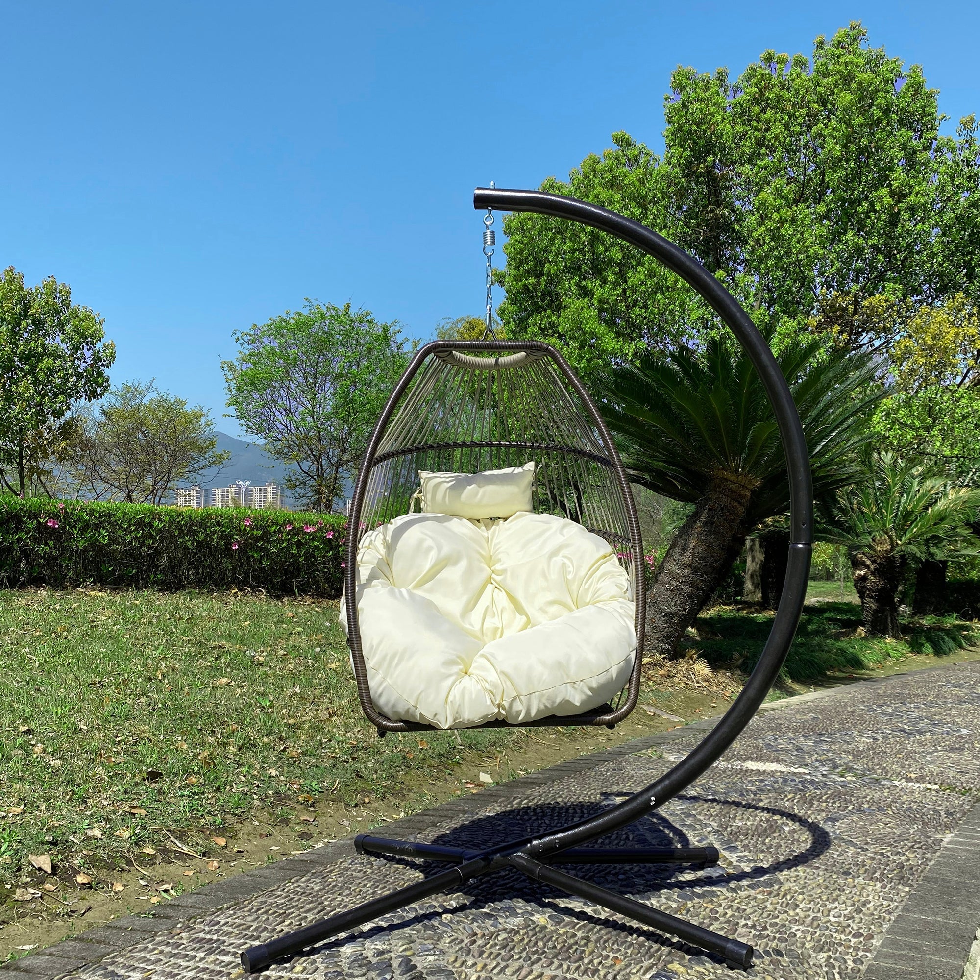 SEIZEEN Outdoor Swinging Egg Chair