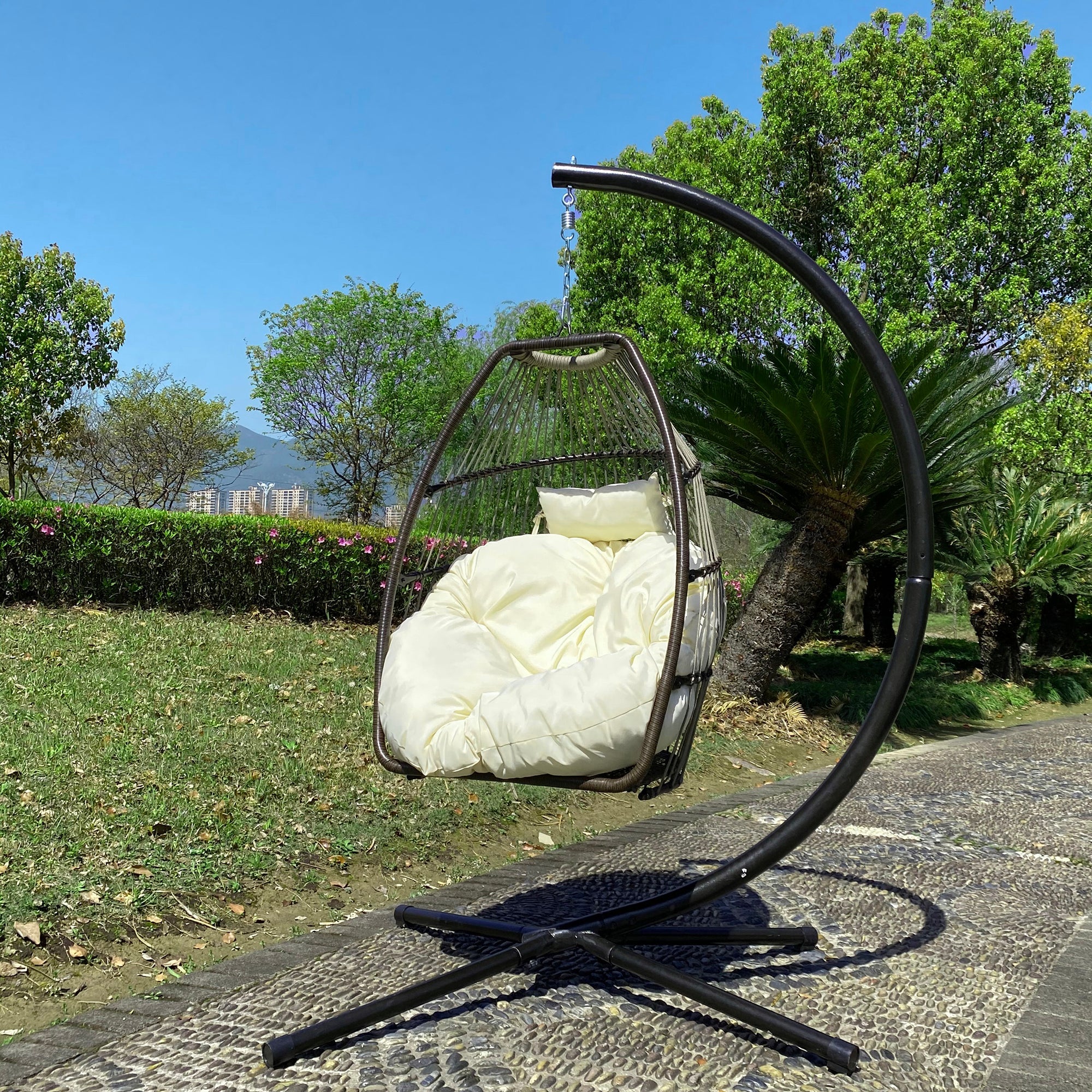 SEIZEEN Outdoor Swinging Egg Chair