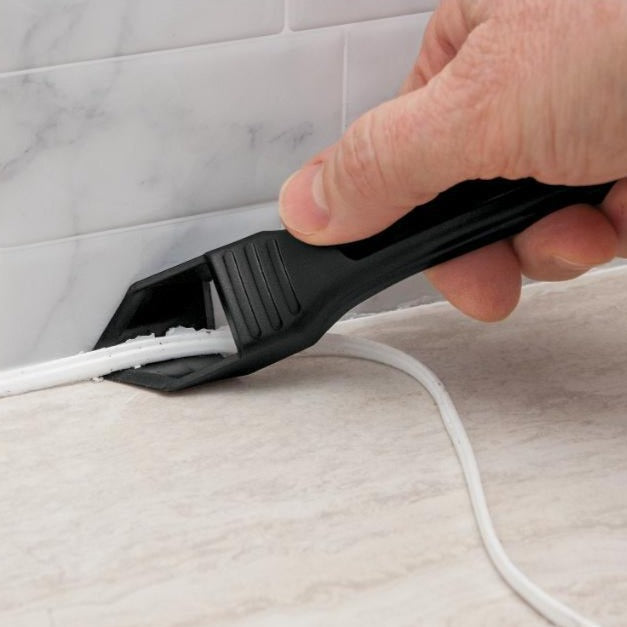 Handy Caulking Tool