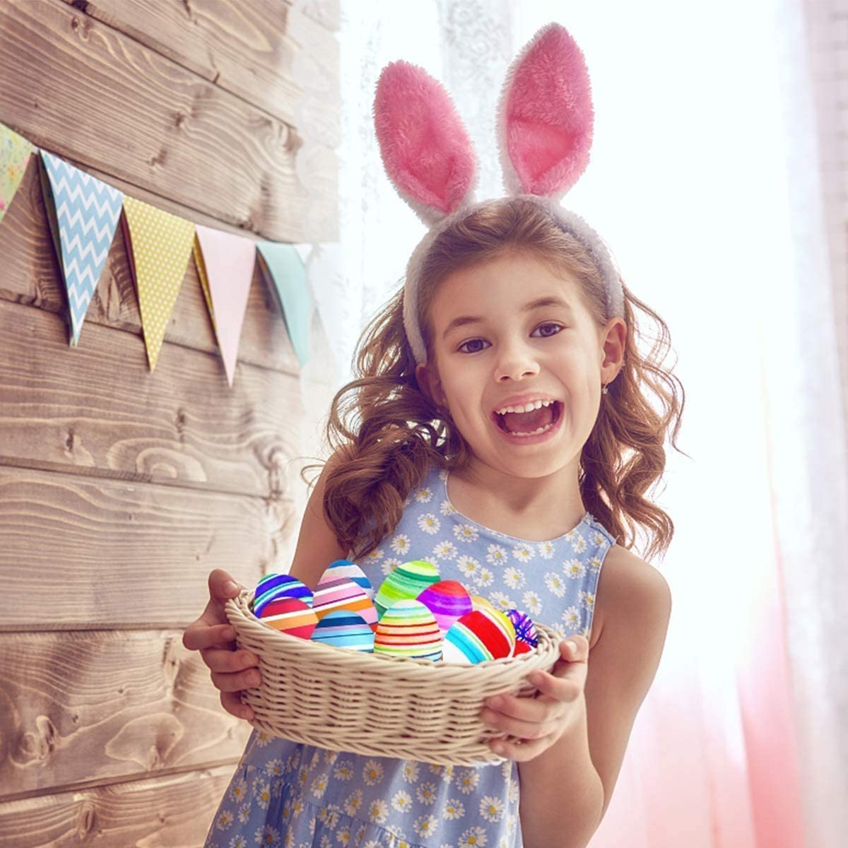 Motorized easter egg decorative kit