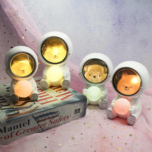 Buy 2 Free Shipping - Astronaut Pet Lamp