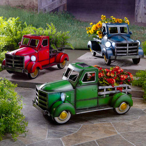 Retro style solar pickup truck garden decoration