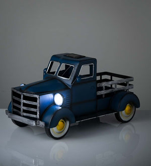 Retro style solar pickup truck garden decoration